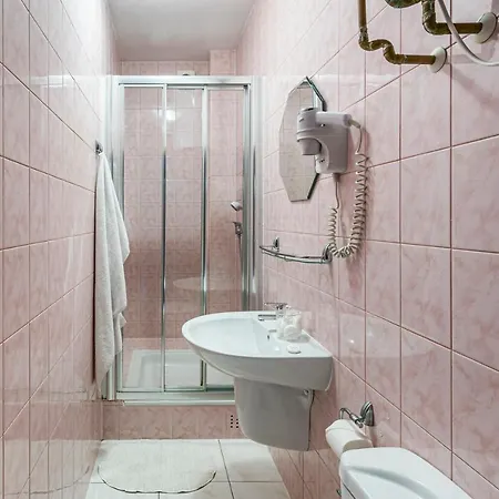 Albatros Happy 住宿加早餐酒店