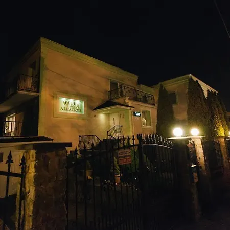 住宿加早餐酒店 Albatros Happy 3*