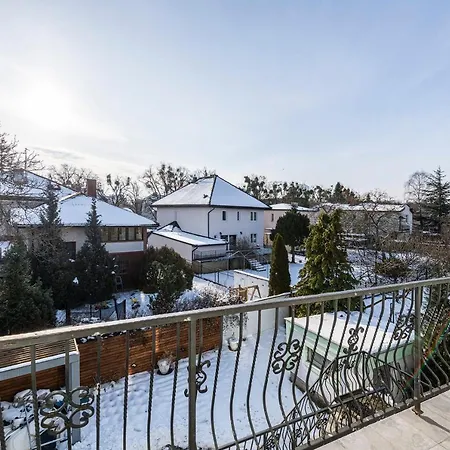 Albatros Happy Bed and breakfast 3*