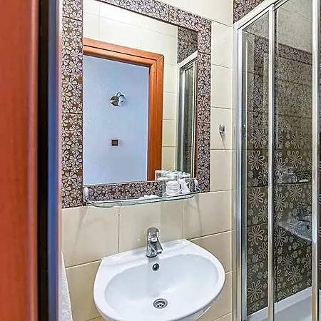 Albatros Happy Alojamento de Acomodação e Pequeno-almoço 3*