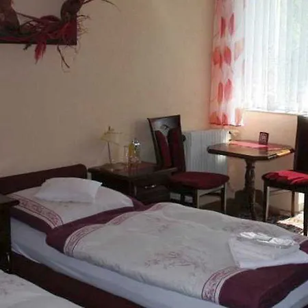 Bed and breakfast Albatros Happy 3*