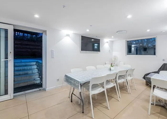 Bed & Breakfast Albatros Happy 3*