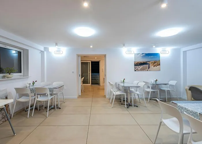 Bed & Breakfast Albatros Happy 3*