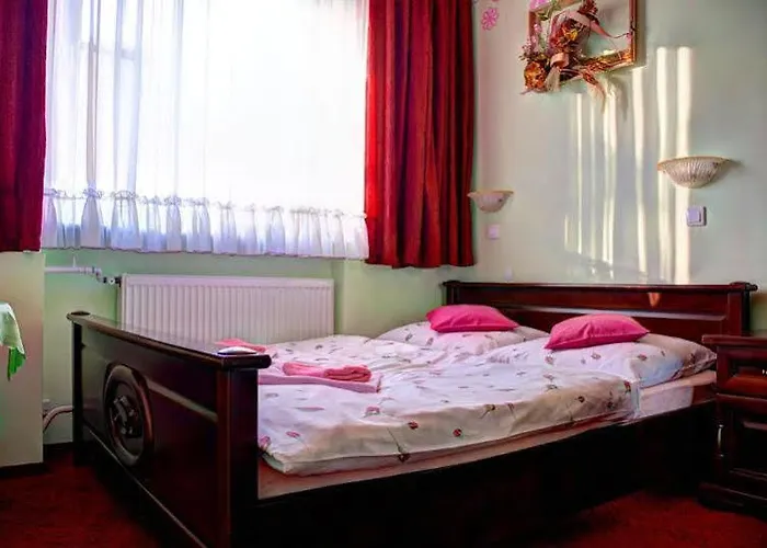 Bed & Breakfast Albatros Happy 3*